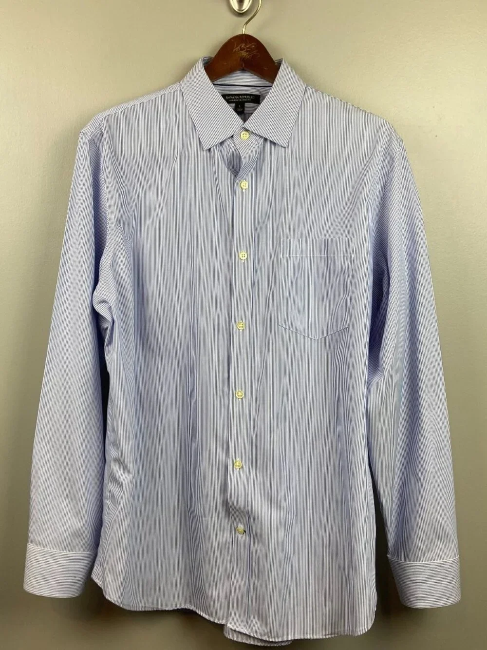 Banana Republic Non-Iron Classic Fit Blue & White Striped Button Up Size Large